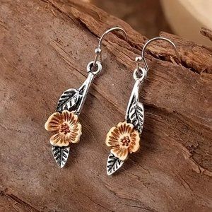 Vintage Inspired Dogwood Blossom Earrings